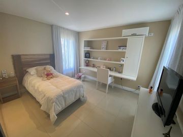 Casa en  venta, Haras Santa Maria, Escbobar.