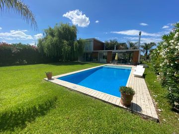 Casa en  venta, Haras Santa Maria, Escbobar.