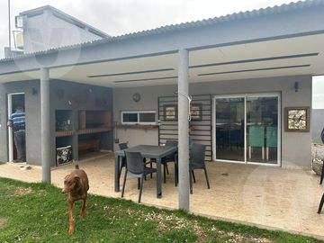 Casa en venta - Canning