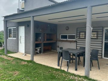 Casa en venta - Canning