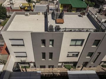 MONOAMBIENTE VENTA SOLARIUM Y PARRILLERO REP. DE LA SEXTA ROSARIO