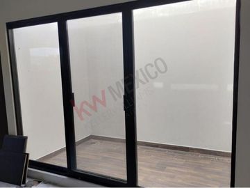 Si buscas invertir en un hogar con estilo, acabados finos y a la vanguardia esta es la propiedad perfecta. Ubicada en la ciudad de Durango capital.