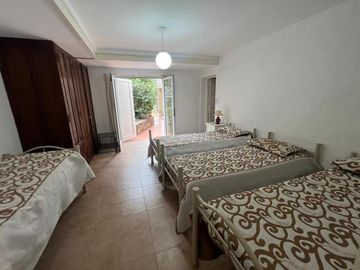 CASA QUINTA EN BIALET MASSE SOBRE RUTA NAC 38 CON PILETA Y VISTA A LAS SIERRAS A 100 M DEL LAGO REF 1997