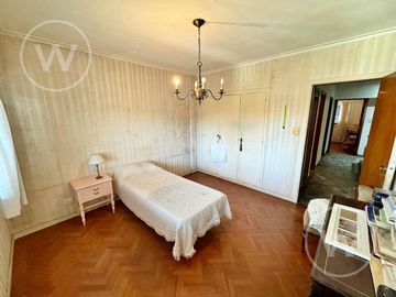 Casa  4 dormitorios   pileta  cochera - San Fernando