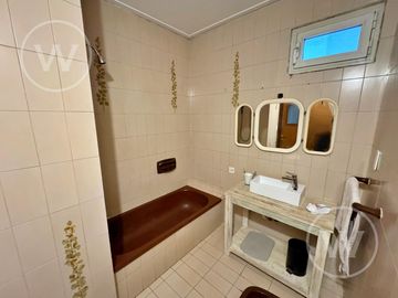 Casa  4 dormitorios   pileta  cochera - San Fernando