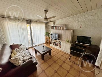 Casa  4 dormitorios   pileta  cochera - San Fernando
