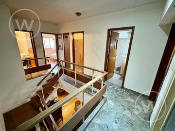 Casa  4 dormitorios   pileta  cochera - San Fernando