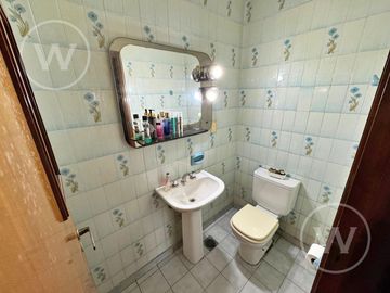 Casa  4 dormitorios   pileta  cochera - San Fernando