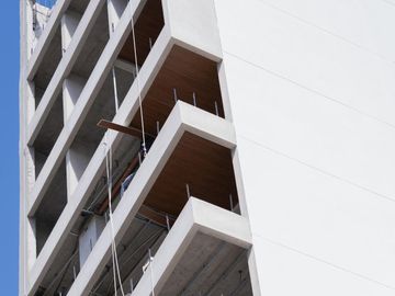 Monoambiente venta  -39 mts 2 totales con balcón- La Plata-pozo-emprendimiento.