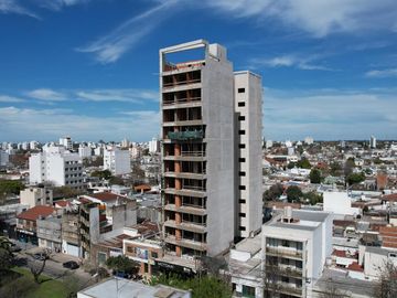 Monoambiente venta  -39 mts 2 totales con balcón- La Plata-pozo-emprendimiento.