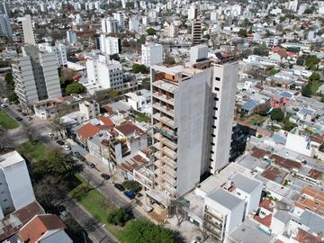 Monoambiente venta  -39 mts 2 totales con balcón- La Plata-pozo-emprendimiento.