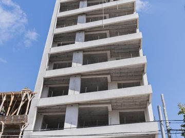 Monoambiente venta  -39 mts 2 totales con balcón- La Plata-pozo-emprendimiento.