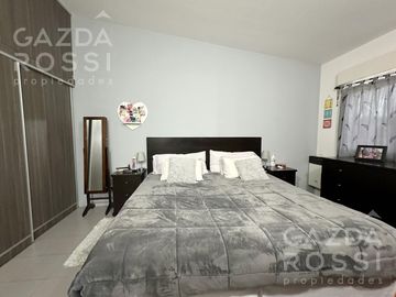Hermosa casa con piscina en Carlos Spegazzini