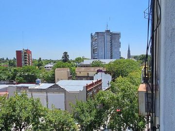 Departamento dos ambientes en  San Isidro Centro