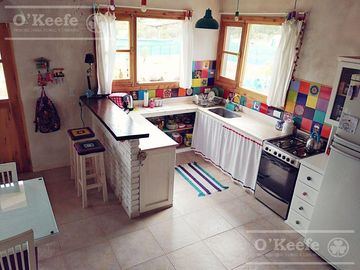 Chacra  Lago Puelo 2 has   Importante Casa de 235 m2 de gran calidad