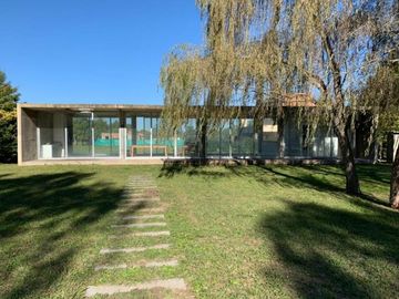 RBS. Lote en barrio Brujas, Pilar, barrio Pellegrini