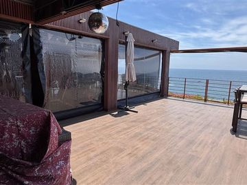 Casa en Venta en Avenida Costanera, sector Huayquique
