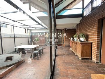 Casa en Venta en Manquehue Sur