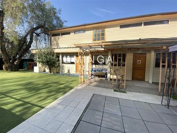 Casa en Venta en Manquehue Colón