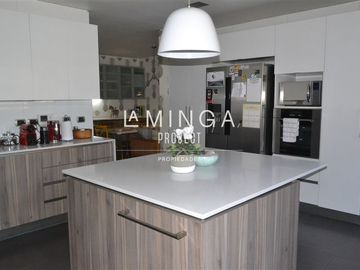 Departamento en Venta en Camino Otoñal