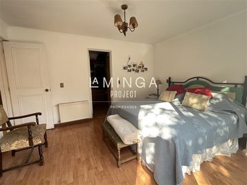 Casa en Venta en Cristobal Colón - Manquehue Sur