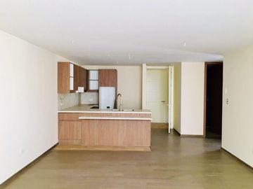 Venta departamento Tumbaco, piscina, cerca a la Ruta Viva