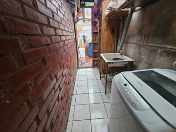 SE VENDE CASA EN AV. CUATRO PONIENTE CON RINCONADA, MAIPÚ