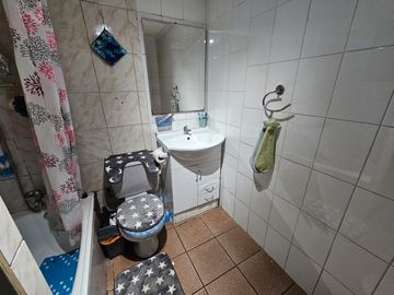 SE VENDE CASA EN AV. CUATRO PONIENTE CON RINCONADA, MAIPÚ