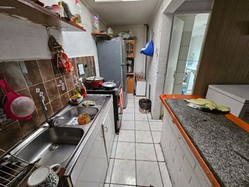 SE VENDE CASA EN AV. CUATRO PONIENTE CON RINCONADA, MAIPÚ