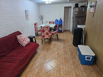SE VENDE CASA EN AV. CUATRO PONIENTE CON RINCONADA, MAIPÚ