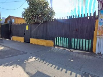 EN PLENA AV RECOLETA