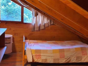 Complejo de 3 casas en Terreno de 1.235m2 - El Bolson - Sobre calle San Martin - Barrio lujan