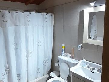 Complejo de 3 casas en Terreno de 1.235m2 - El Bolson - Sobre calle San Martin - Barrio lujan