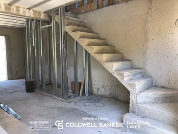 VENTA Casa 2 dormitorios Cochera cubierta UF 1 B° Norte, Villa La Angostura