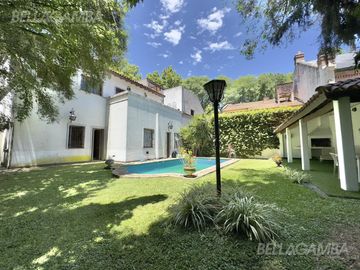 CASA VENTA VICENTE LOPEZ 4 AMB JARDIN PILETA   2 LOCALES COMERCIALES