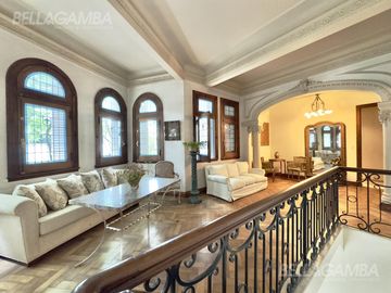 CASA VENTA VICENTE LOPEZ 4 AMB JARDIN PILETA   2 LOCALES COMERCIALES