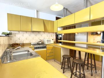 CASA VENTA VICENTE LOPEZ 4 AMB JARDIN PILETA   2 LOCALES COMERCIALES
