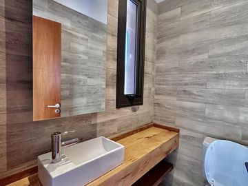 MODERNA CASA A ESTRENAR BARRIO AGUARIBAY