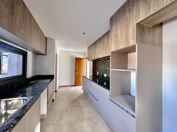 MODERNA CASA A ESTRENAR BARRIO AGUARIBAY