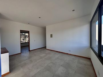 MODERNA CASA A ESTRENAR BARRIO AGUARIBAY