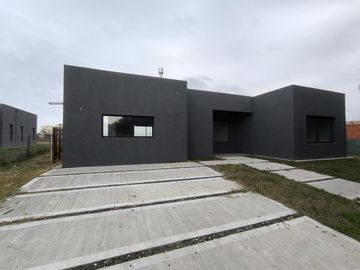 VENTA CASA AREA 1 SAN SEBASTIAN 3 AMBIENTES