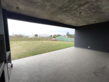 VENTA CASA AREA 1 SAN SEBASTIAN 3 AMBIENTES