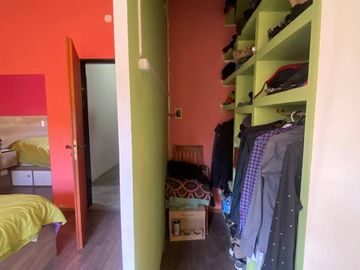 Casa de tres dormitorios con galeria, pileta y jardín. Rosario, Funes Garita 7