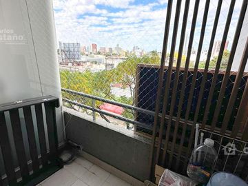 Exc. Monoambiente al Frente con Balcón