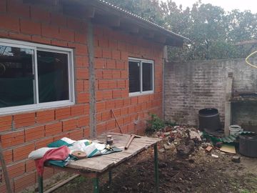 Casa en venta - 4 Dormitorios 4 Baños - 400mts2 - Ezeiza