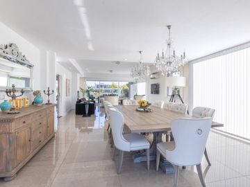 Casa en venta y alquiler anual en el exclusivo barrio de Albanueva