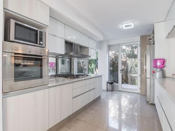 Casa en venta y alquiler anual en el exclusivo barrio de Albanueva