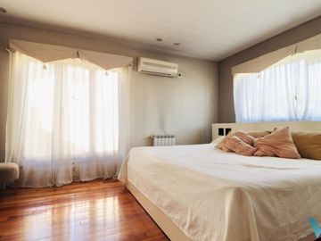 Casa en venta exclusiva zona Ituzaingó norte, 5 ambientes quincho y piscina.
