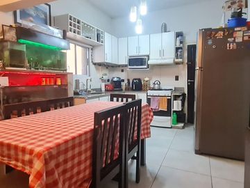 PH de 3 Ambientes todo en planta baja!-En Venta.