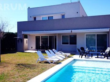CASA VENTA CANNING BARRIO DON JOAQUIN